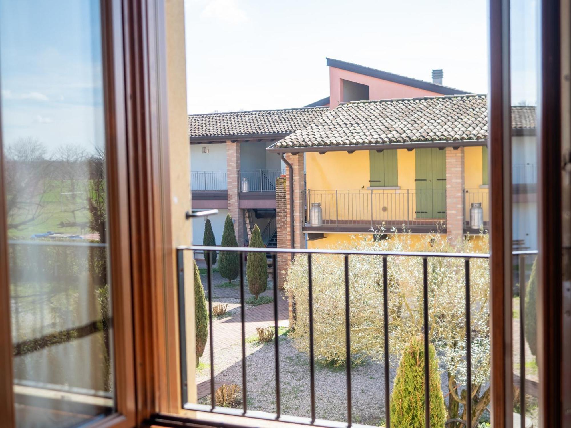 וולטה מנטובנה Agriturismo Borgo Del Mincio מראה חיצוני תמונה