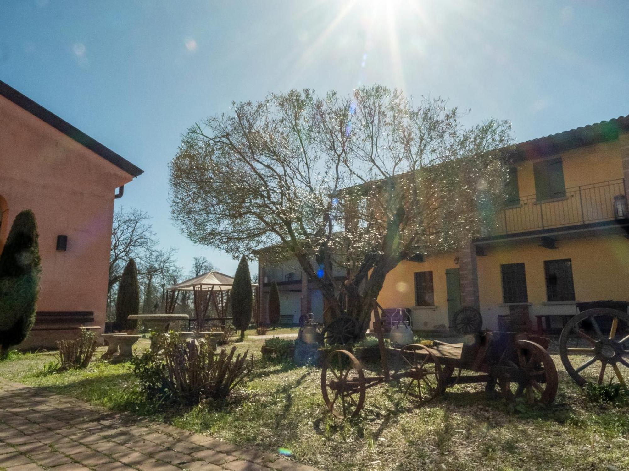 וולטה מנטובנה Agriturismo Borgo Del Mincio מראה חיצוני תמונה